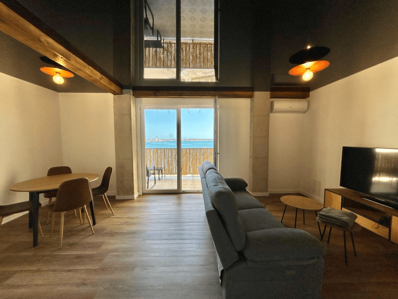 Apartamento en venta de 2 dormitorios en Playa del Acequión, Torrevieja
