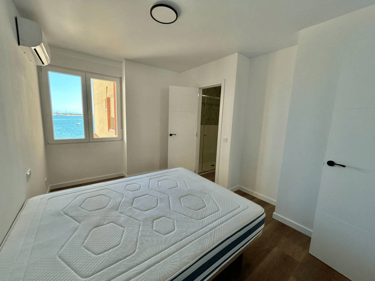 Apartamento en venta de 2 dormitorios en Playa del Acequión, Torrevieja